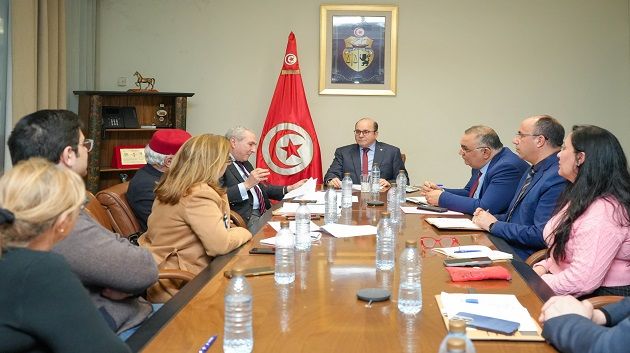 وزير السياحة يدعو لتعزيز الحركية الثقافية والسياحية داخل الأحياء في رمضان