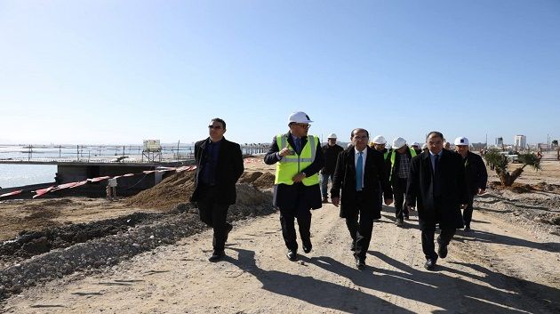 وزير التجهيز يتابع تقدّم أشغال مشروع تقسيم 'البحيرة 2'
