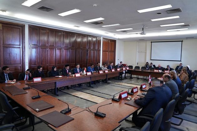 جلسة عمل بين مجموعة التّعاون البرلماني مع البلدان الآسيوية ووفد من البرلمان الأندونيسي