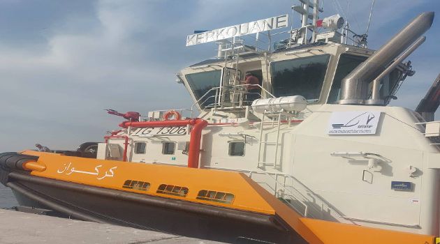 وصول آخر جرّار بحري لميناء حلق الوادي ضمن صفقة شملت اقتناء 6 جرّارات