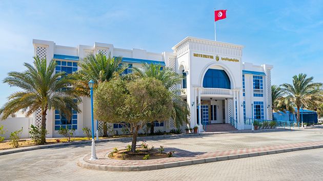 سفارة تونس بأبوظبي تدعو أفراد الجالية إلى المبادرة بالتسجيل القنصلي