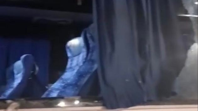 رشق حافلة جربة تونس بالحجارة