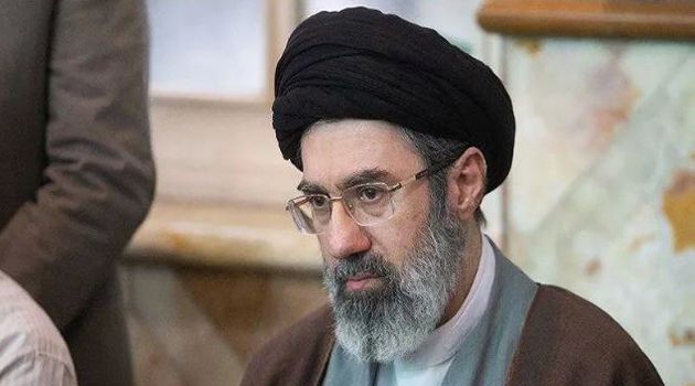 من هو المرشد الأعلى الجديد لإيران؟ 