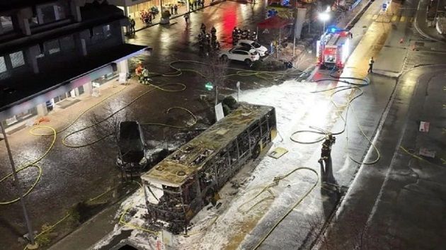 سويسرا: مصرع 6 أشخاص اثر اندلاع حريق في حافلة