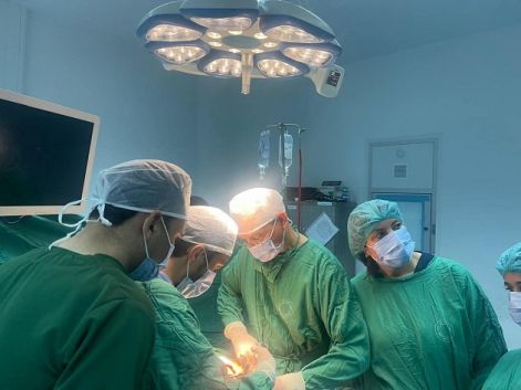 نجاح عملية استئصال كامل للقولون السيني بالمنظار بالمستشفى الجهوي بقصر هلال