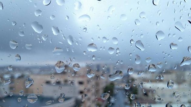 اليوم: أمطار متفرقة والحرارة تصل إلى 24 درجة