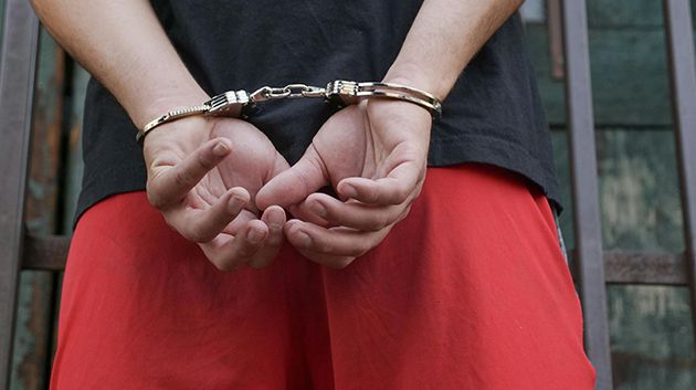 القلعة الكبرى: القبض على مروج مخدرات صادرة في شأنه بطاقات جلب