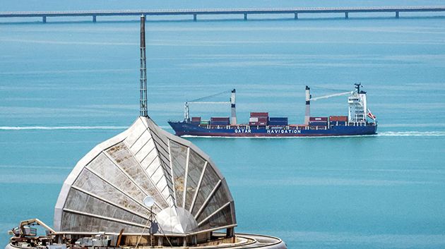 الكويت: تعرض ميناء مبارك الكبير لهجوم بمسيرات وصواريخ