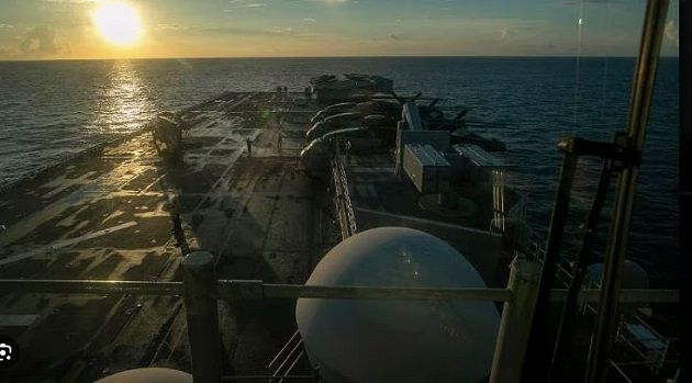 سفينة إنزال أمريكية تصل إلى الشرق الأوسط محمّلة بـ3.5 آلاف عسكري