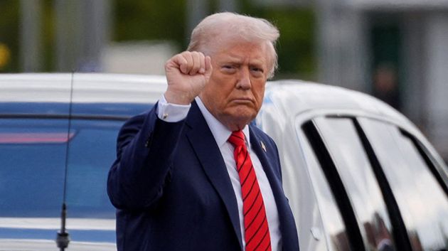 ترامب يوجه تحذيراً جديداً لإيران: 'افتحوا مضيق هرمز فوراً وإلاّ..'