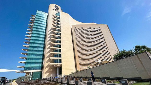 الكويت: حريق بالمجمع النفطي بالشويخ إثر هجوم بمسيّرات