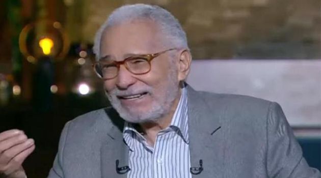 نقل الفنان المصري عبد الرحمن أبو زهرة الى العناية المركّزة