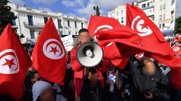 د. المكني: 'تراجع النخوة الوطنية لدى الشباب نتاج تاريخ مزيّف وبرامج تعليمية فاترة' (فيديو)