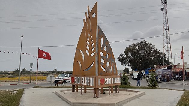 وزير الصحة يتعهّد بتوفير سيارة إسعاف مجهّزة لسيدي الهاني (فيديو)