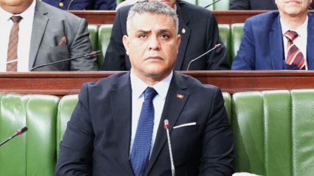 وزير الداخلية يوضح سبب تأخّر إسداء البطاقة عدد3 لبعض المواطنين