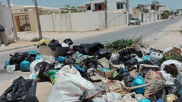 إلقاء الفضلات في الأماكن العامة: مقترح قانون لتسليط العقوبات وتعزيز التوعية