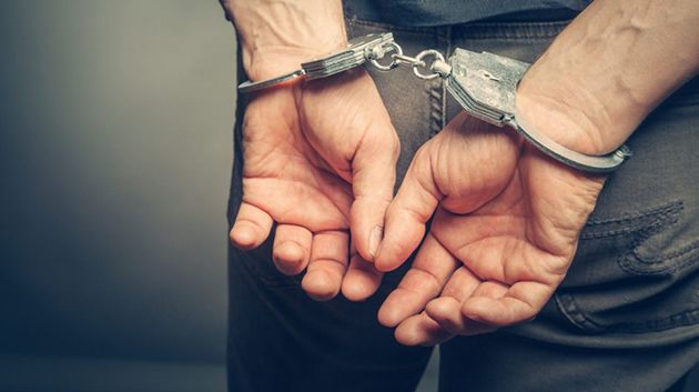 سوسة: الإطاحة بعنصر إجرامي صادر بحقه 35 منشور تفتيش