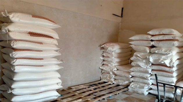 ضبط صاحب مخبزة مصنّفة تعمّد بيع فارينة مدعمّة لصاحب محل خبز 