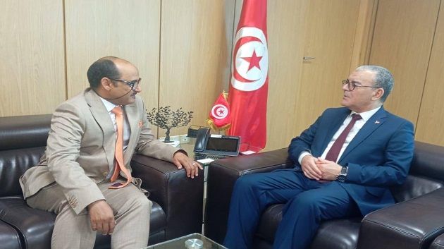 فرص تعزيز التعاون..محور لقاء وزير الإقتصاد بالمدير الاقليمي للبنك الإسلامي للتنمية بالرباط 