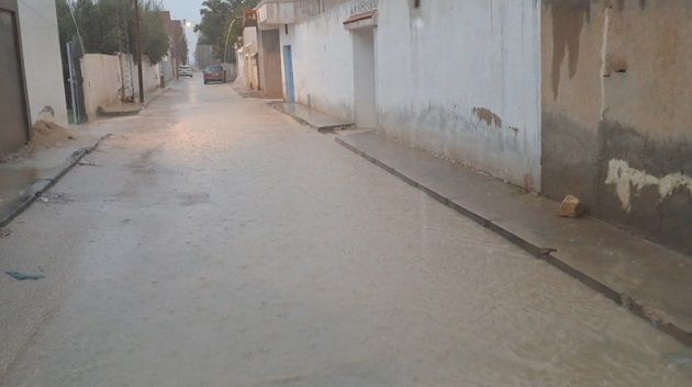 القصرين: تدخلات ميدانية إثر أمطار غزيرة وتحذيرات لمستعملي الطريق