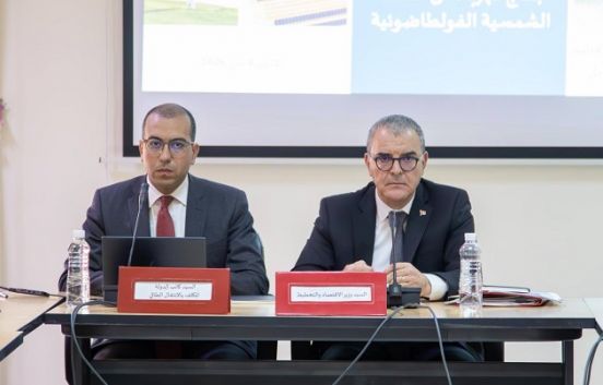 مجلس الجهات والأقاليم.. جلسة استماع إلى وزير الاقتصاد وكاتب الدولة المكلف بالانتقال الطاقي