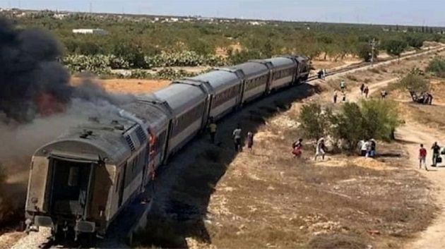 قرمبالية : اندلاع حريق بجزء من قطار