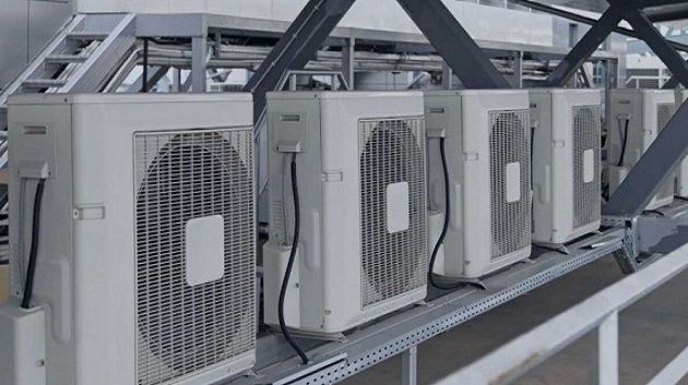 في إطار برنامج الإنتقال الطاقي في المنشئات العمومية : تركيز مكيفات ذات نجاعة طاقية عالية صنف 