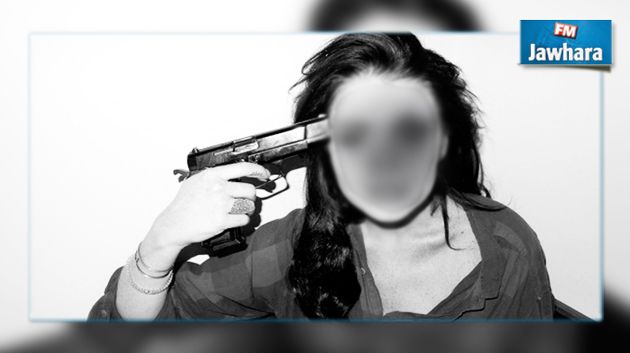 أرادت التقاط صورة
