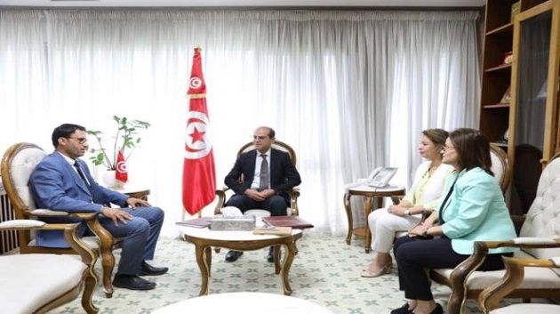 وزير التجهيز والإسكان يؤكد أهمية الإطارات الشابة لإعطاء دفع لتطوير أساليب العمل