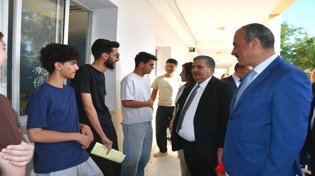 في اليوم الثاني من البكالوريا: وزير التربية يزور مركزي اختبار بأريانة 