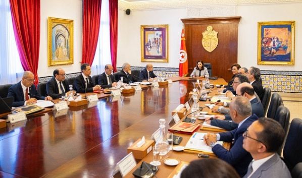 مجلس وزاري.. جملة من الاجراءات لضمان التزوّد بالماء الصالح للشرب