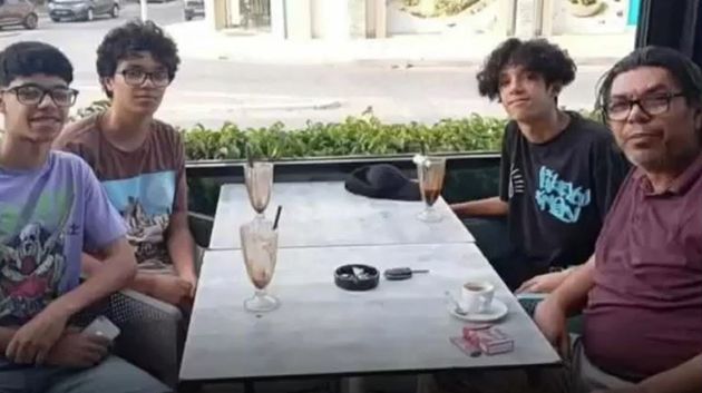 والد 3 توائم أحرزوا شهادة البكالوريا بسوسة: 'نجاحهم قصيدة لم تُكتب بعد' (فيديو)