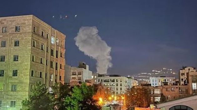 إيران: سقوط عدد من المقذوفات على برج اتصالات