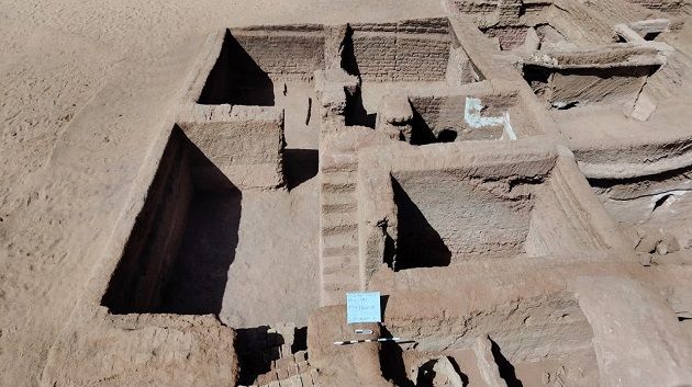الكشف عن مدينة أثرية تحت الرمال في مصر