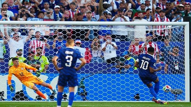 مونديال 2026: فرنسا تفوز على الباراغواي وهذا موعد مواجهتها ضد المغرب في ربع النهائي