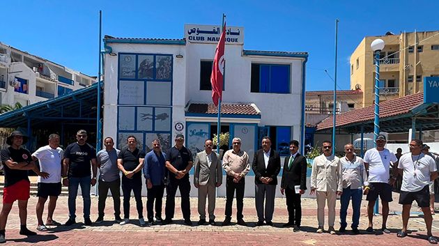 وفد من الدفاع المدني العراقي يزور طبرقة للاطلاع على التجربة التونسية