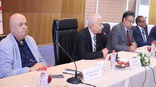 الصعوبات التي تواجهها المؤسسات عند التصدير محور جلسة عمل بوزارة التجارة