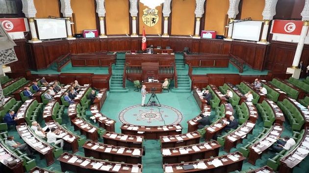  المصادقة على مشروعي قانون يتعلقان بالاقتراض لفائدة 'الستاغ' 