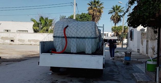 القيروان.. تدخلات استثنائية لتزويد عدد من المناطق الريفية بالماء عبر الصهاريج في ظل موجة الحر