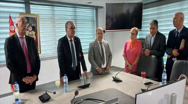 وزير الإقتصاد والتخطيط يشرف على موكب تنصيب ثلة من الإطارات