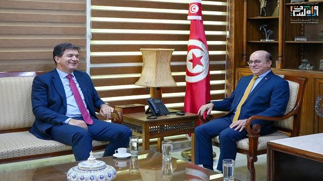 شركات فندقية إسبانية كبرى تعتزم الانتصاب في تونس