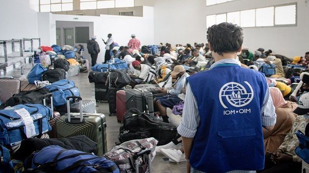 المنظمة الدولية للهجرة تؤمن العودة الطوعية لـ127 مهاجرا غير نظامي الى غينيا عبر رحلة جوية