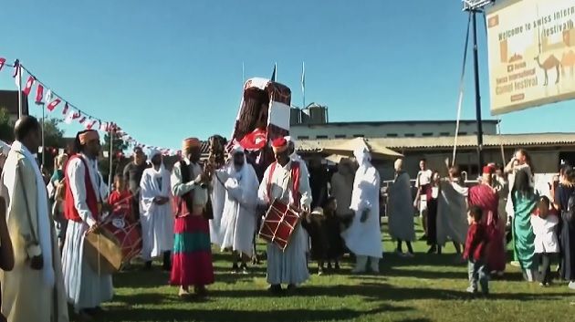 زيوريخ السويسرية: تنظيم المهرجان الدولي للابل والتراث