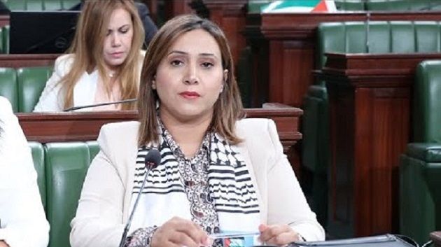 هالة جاء بالله: صور توزيع المياه على المتساكنين بالصهاريج مُهينة وتُلخص المعاناة 