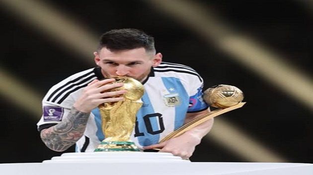 ليونيل ميسي يعتزل اللعب دوليًا