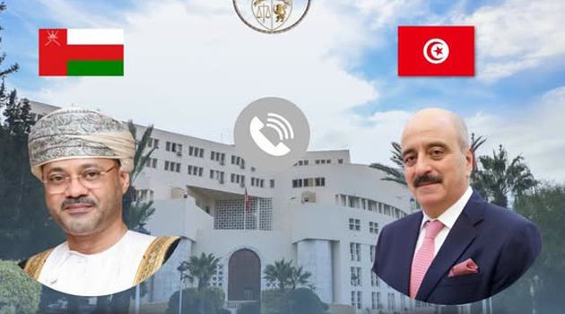 وزير الخارجية يتلقى اتصالا هاتفيا من نظيره العُماني