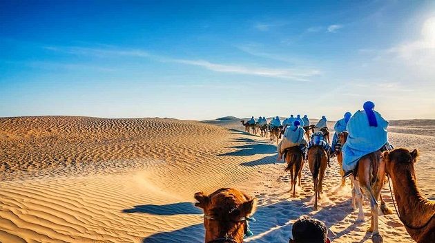 السياحة الواحية والصحراوية التونسية تستقطب اهتمام الإعلام السياحي الدولي