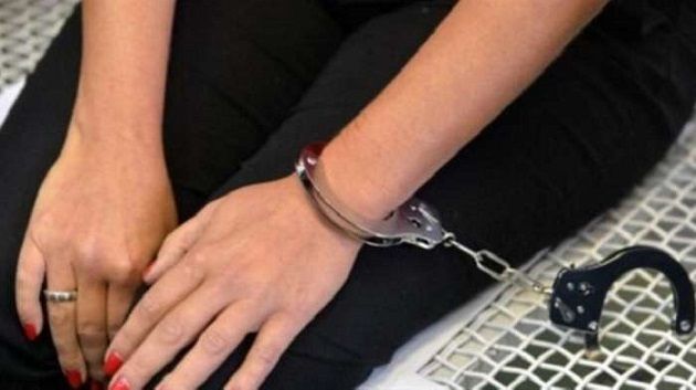 الاطاحة بفتاة تورطت في ترويج الاقراص المخدرة في صفوف التلاميذ