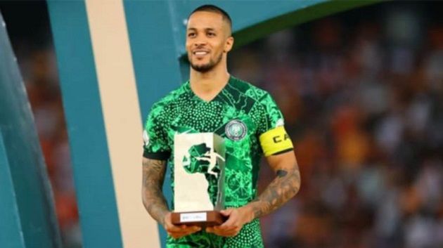 قائد منتخب نيجيريا يعتنق الإسلام في قطر