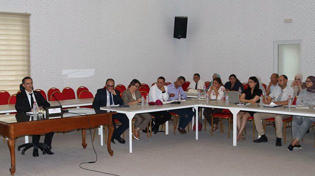 وزير الفلاحة يدعو إلى تسريع تعبئة التمويلات المناخية لفائدة المشاريع ذات الأولوية